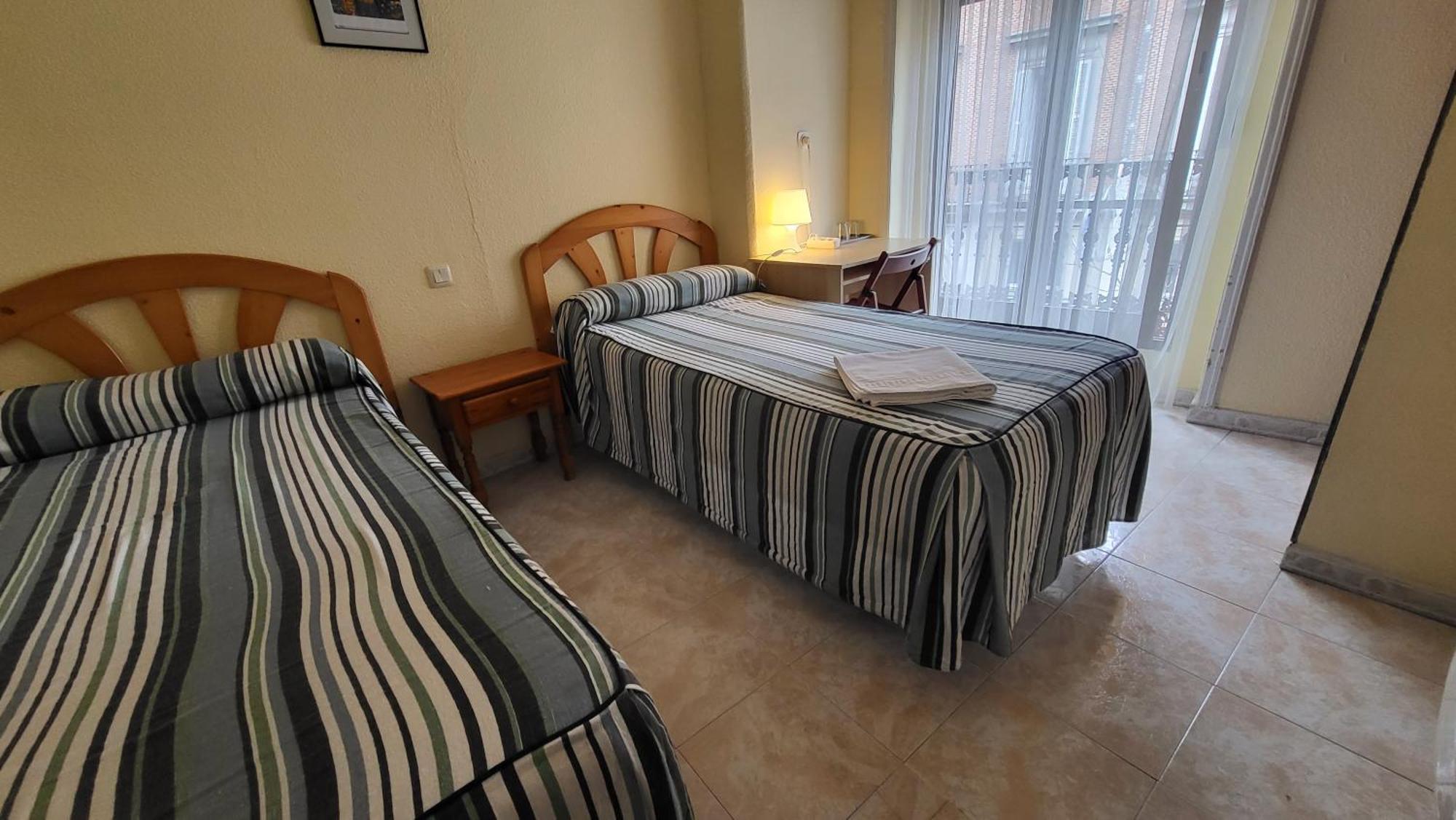 Hostal Pacios Madrid Eksteriør bilde